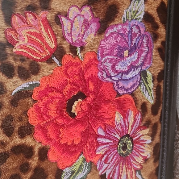 Brighton Uptown Spots - Harper Medium - Floral Embroidered Leopard Print Bag - Picture 4 of 6